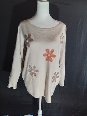 Aaeda Cream Floral Scoop-Neck Women's Summer Sweater READ DESCRIPTION